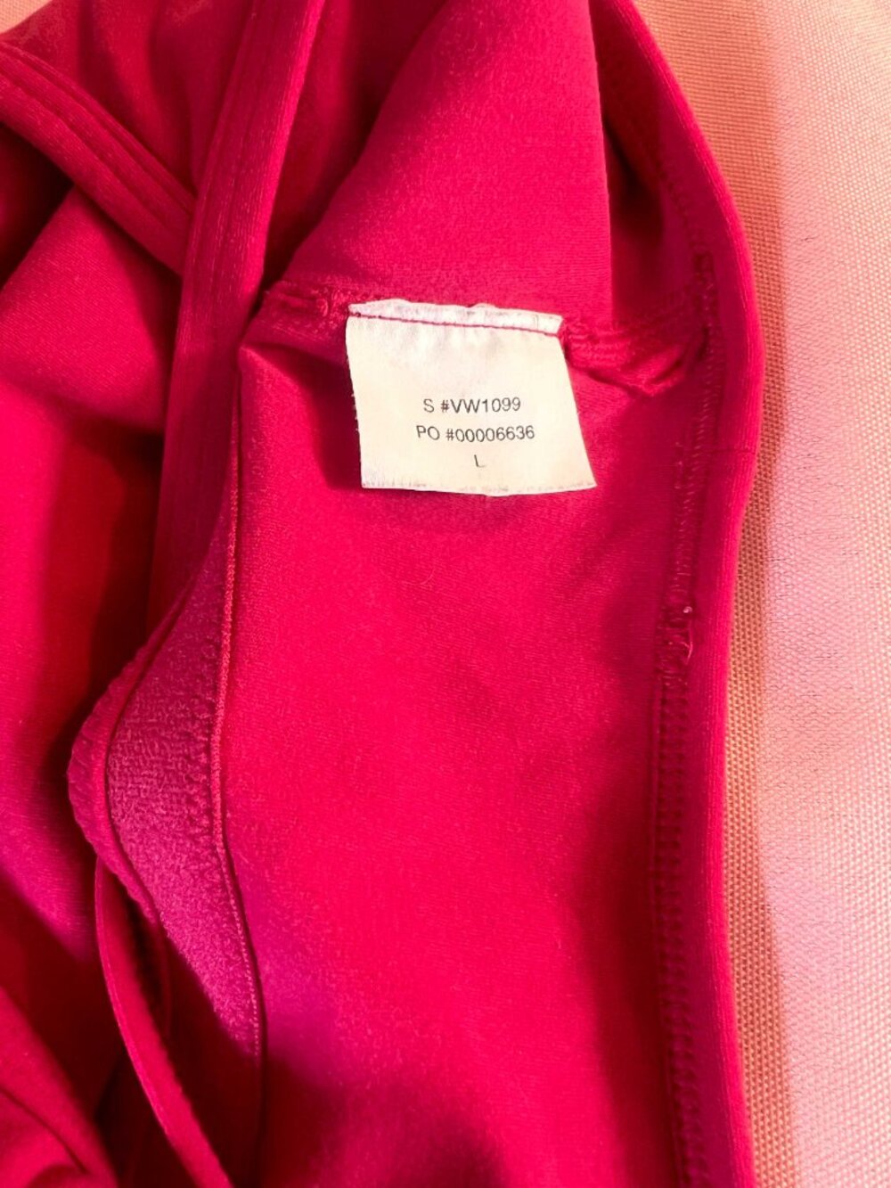 Vuori Pink Yoga Set - Top and Bottoms - Picture 5 of 8